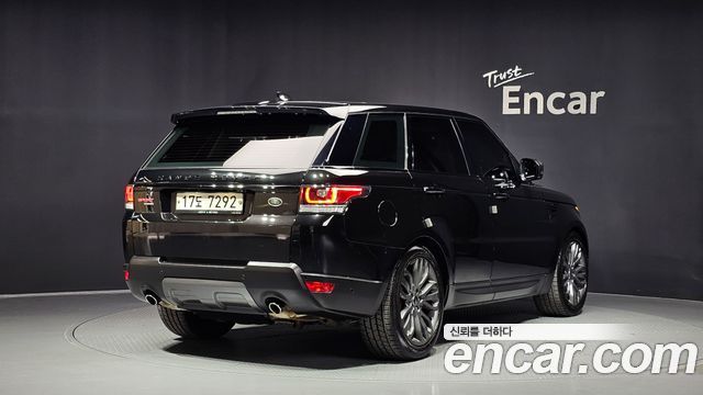 Land Rover Range Rover Sport (II) 3.0 SDV6 HSE Dynamic 2017 — фото 2