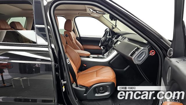 Land Rover Range Rover Sport (II) 3.0 SDV6 HSE Dynamic 2017 — фото 11