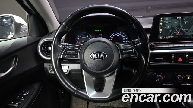 Kia K3 Luxury 2019 — фото 13