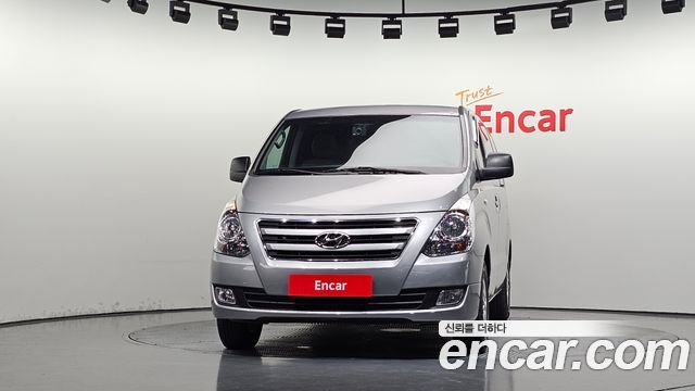 Hyundai Grand Starex 3-Seater VAN Smart 2017 — фото 3