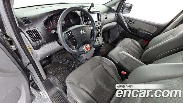 Hyundai Grand Starex 3-Seater VAN Smart 2017 — фото 7