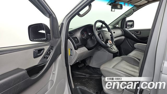 Hyundai Grand Starex 3-Seater VAN Smart 2017 — фото 10