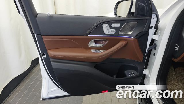 Mercedes-Benz GLS-Class (X167) GLS580 4MATIC 2024 — фото 24