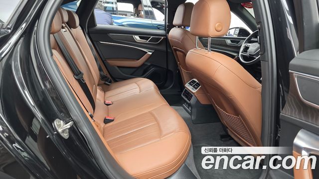 Audi A6 (C8) 40 TDI Quattro Premium 2023 — фото 11