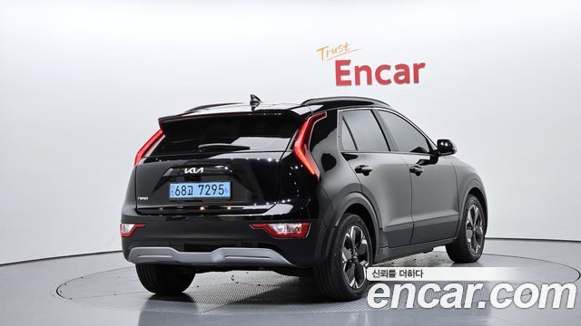 Kia Niro EV Air 2023 — фото 2