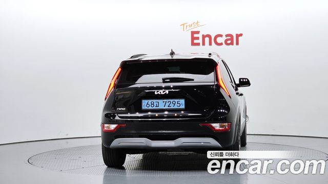 Kia Niro EV Air 2023 — фото 4