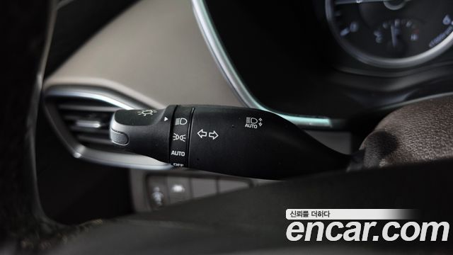 Hyundai Santa Fe (TM) Diesel 2.2 2WD Exclusive 2020 — фото 32