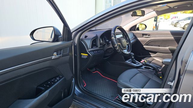 Hyundai Avante (AD) 1.6 GDI Value Plus 2018 — фото 10