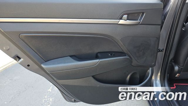 Hyundai Avante (AD) 1.6 GDI Value Plus 2018 — фото 25