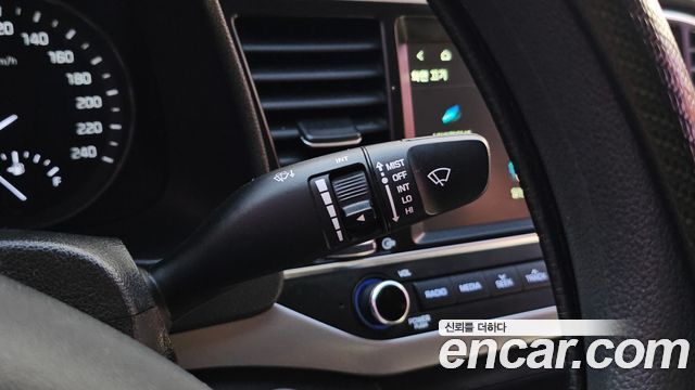 Hyundai Avante (AD) 1.6 GDI Value Plus 2018 — фото 29
