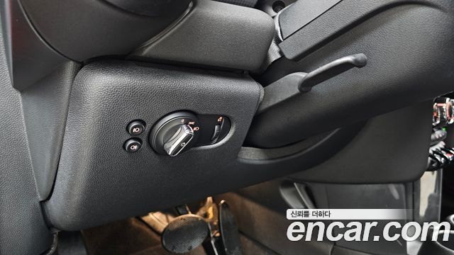 MINI Cooper 5Door Standard 3rd 2018 — фото 20