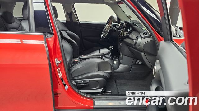 MINI Cooper 5Door Standard 3rd 2018 — фото 26