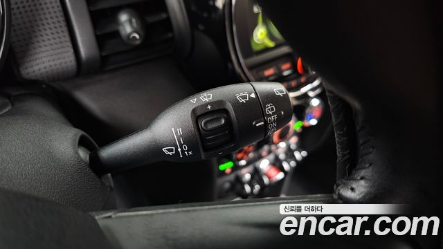 MINI Cooper 5Door Standard 3rd 2018 — фото 27