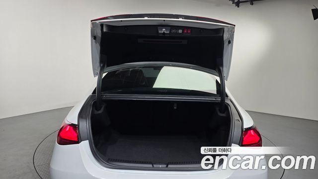 Mercedes-Benz E-Class (W214) E300 4MATIC Exclusive 2024 — фото 22