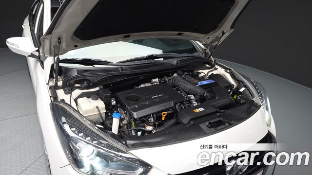 Hyundai i40 Saloon 1.7 VGT D SPEC 2016 — фото 6