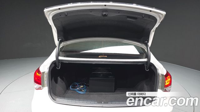 Hyundai i40 Saloon 1.7 VGT D SPEC 2016 — фото 20