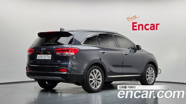Kia Sorento Diesel 2.0 2WD Noblesse 2016 — фото 2