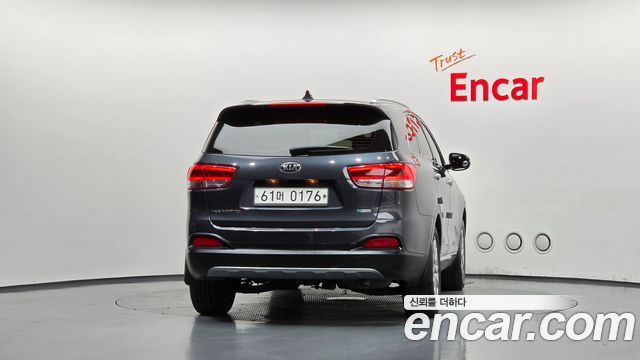 Kia Sorento Diesel 2.0 2WD Noblesse 2016 — фото 4