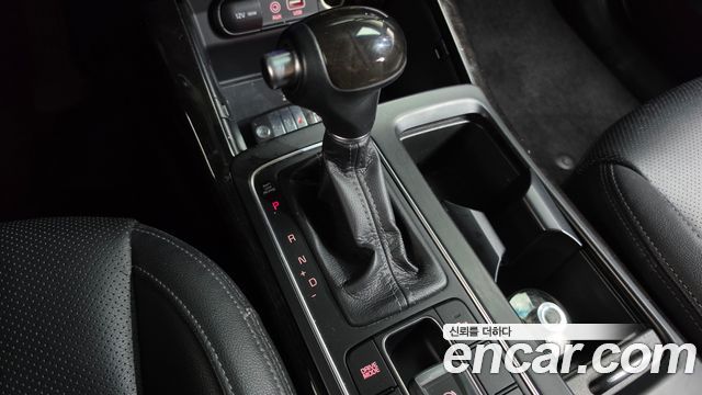 Kia Sorento Diesel 2.0 2WD Noblesse 2016 — фото 9