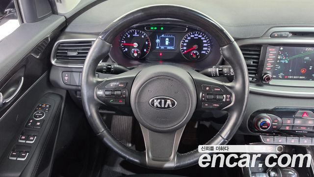 Kia Sorento Diesel 2.0 2WD Noblesse 2016 — фото 13