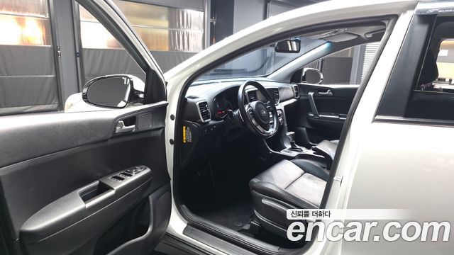 Kia Sportage The Bold Diesel 1.6 2WD Luxury 2019 — фото 10