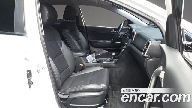 Kia Sportage The Bold Diesel 1.6 2WD Luxury 2019 — фото 11