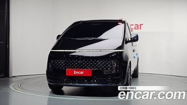 Hyundai Staria 4WD Lounge 9-Seater Inspiration 2025 — фото 3