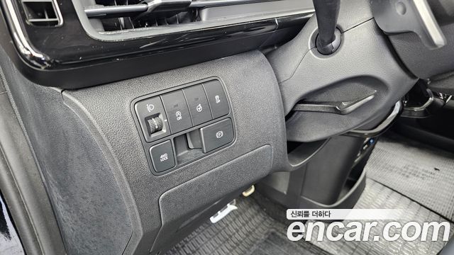 Hyundai Staria 4WD Lounge 9-Seater Inspiration 2025 — фото 16