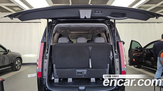 Hyundai Staria 4WD Lounge 9-Seater Inspiration 2025 — фото 20