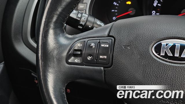 Kia Sportage R Diesel 2WD Trendy 2015 — фото 17