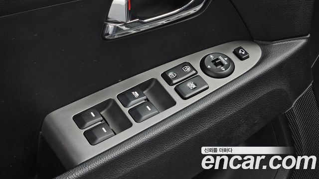 Kia Sportage R Diesel 2WD Trendy 2015 — фото 29