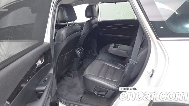 Kia Sorento Diesel 2.0 2WD Noblesse Special 2016 — фото 12