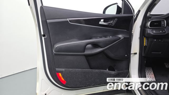 Kia Sorento Diesel 2.0 2WD Noblesse Special 2016 — фото 24