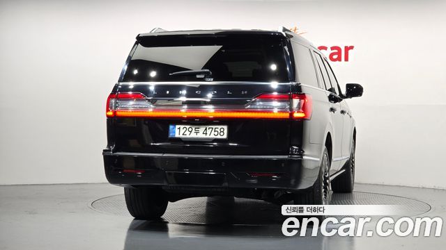 Lincoln Navigator (IV) 3.5L Black Label 2021 — фото 4