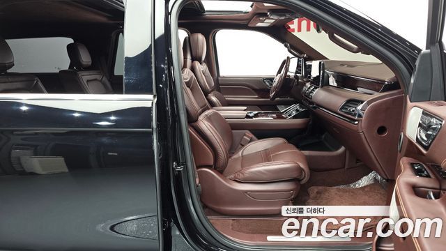 Lincoln Navigator (IV) 3.5L Black Label 2021 — фото 26