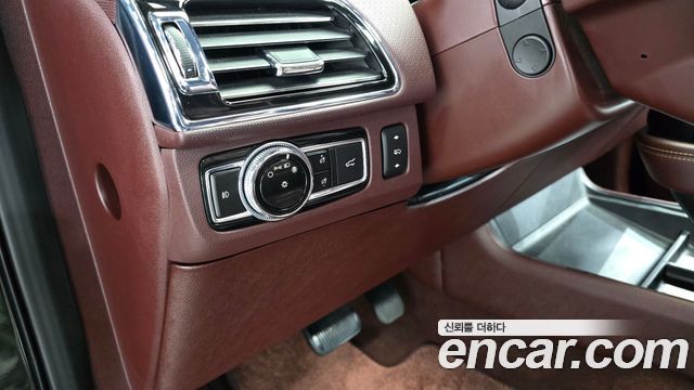 Lincoln Navigator (IV) 3.5L Black Label 2021 — фото 31
