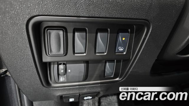 Renault Korea QM6 2.0 GDe LE Signature 2WD 2022 — фото 33