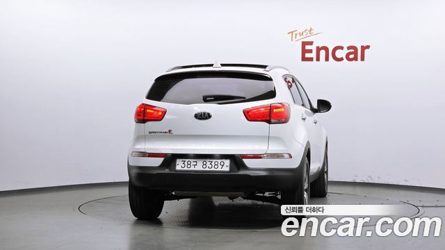 Kia Sportage R Diesel 2WD Prestige 2015 — фото 4