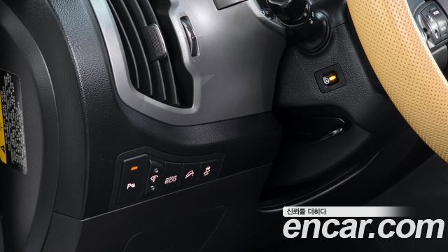 Kia Sportage R Diesel 2WD Prestige 2015 — фото 15