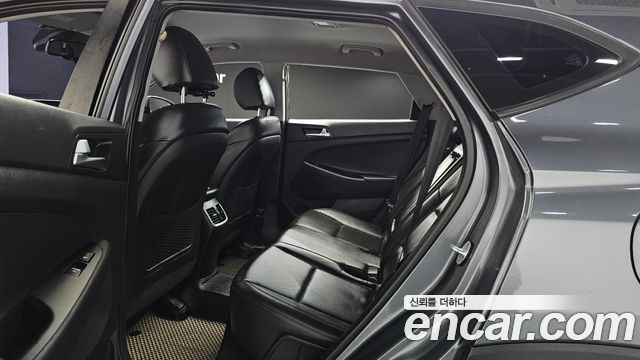 Hyundai Tucson Diesel 2.0 2WD Modern 2019 — фото 12