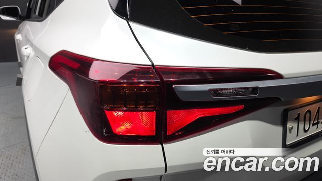 Kia Seltos Gasoline 1.6 Turbo 2WD Prestige 2020 — фото 23