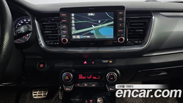 Kia Stonic Diesel 1.6 Prestige 2018 — фото 18