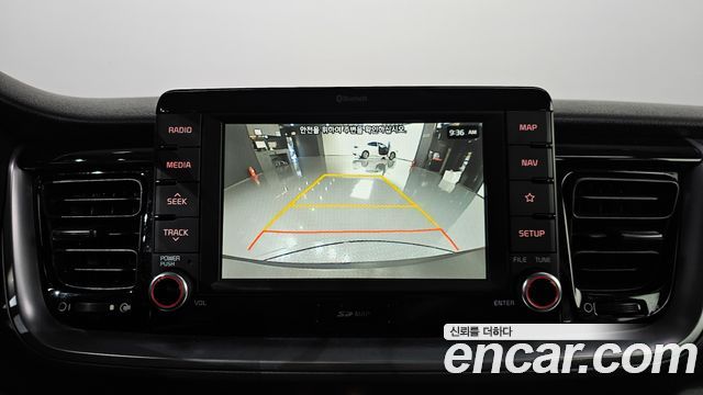 Kia Stonic Diesel 1.6 Prestige 2018 — фото 19