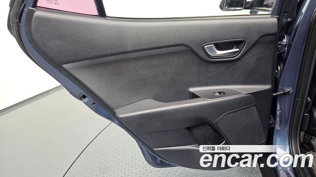 Kia Stonic Diesel 1.6 Prestige 2018 — фото 25
