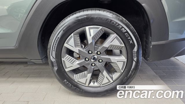 KG Mobility (SsangYong) Torres EVX E7 2024 — фото 21