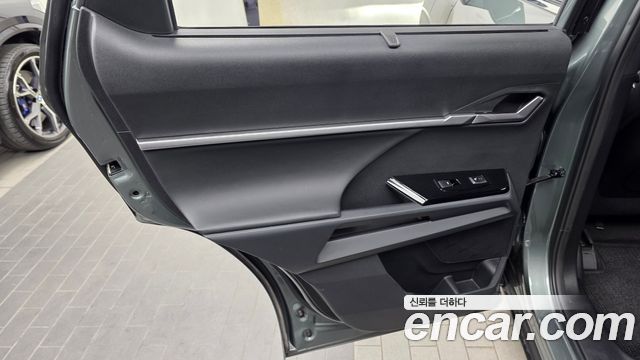 KG Mobility (SsangYong) Torres EVX E7 2024 — фото 25