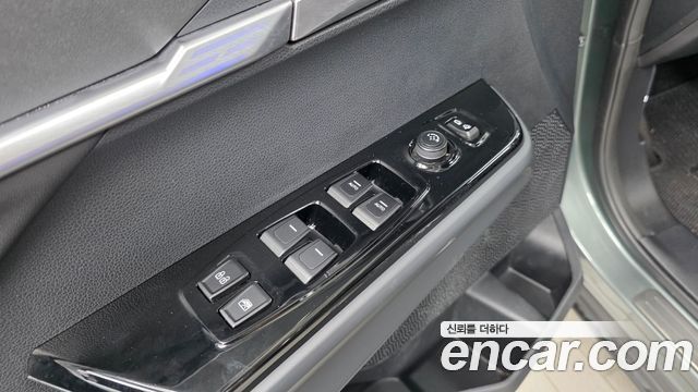 KG Mobility (SsangYong) Torres EVX E7 2024 — фото 27