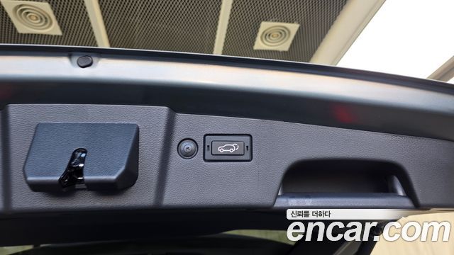 KG Mobility (SsangYong) Torres EVX E7 2024 — фото 29