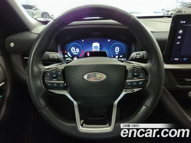 Ford Explorer (VI) 2.3 Platinum 4WD 2025 — фото 20
