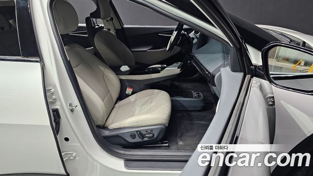 Kia EV6 Long Range Air 2022 — фото 10